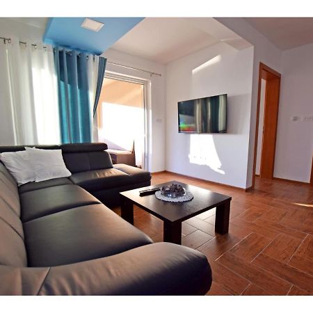 Apartment Dinko Rovanjska Exteriör bild