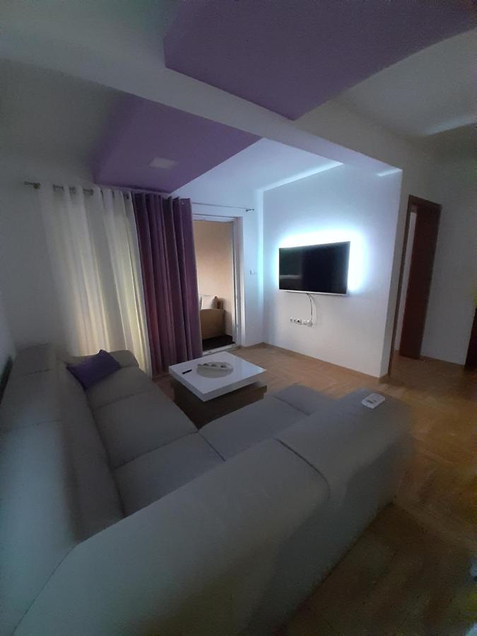 Apartment Dinko Rovanjska Exteriör bild