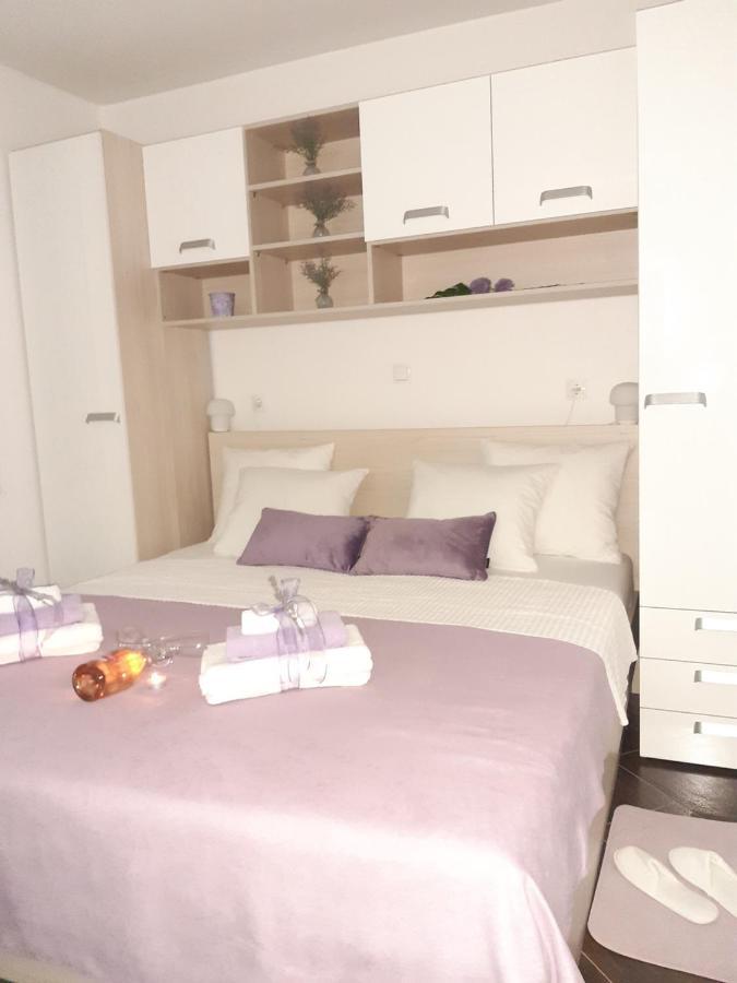 Apartment Dinko Rovanjska Exteriör bild